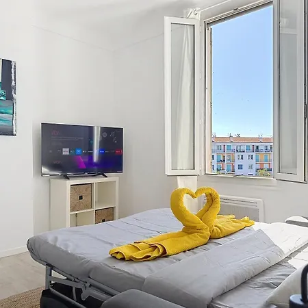 Renovated With Wi-fi And Harbor View *