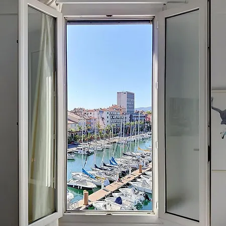 Renovated With Wi-fi And Harbor View *