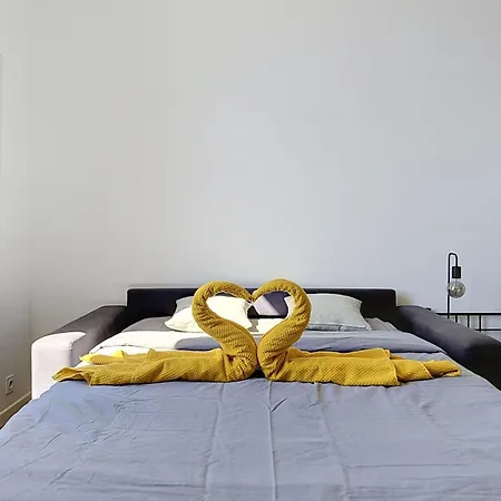 Renovated With Wi-fi And Harbor View Appartement